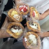 お客様から💕ワッフル😋