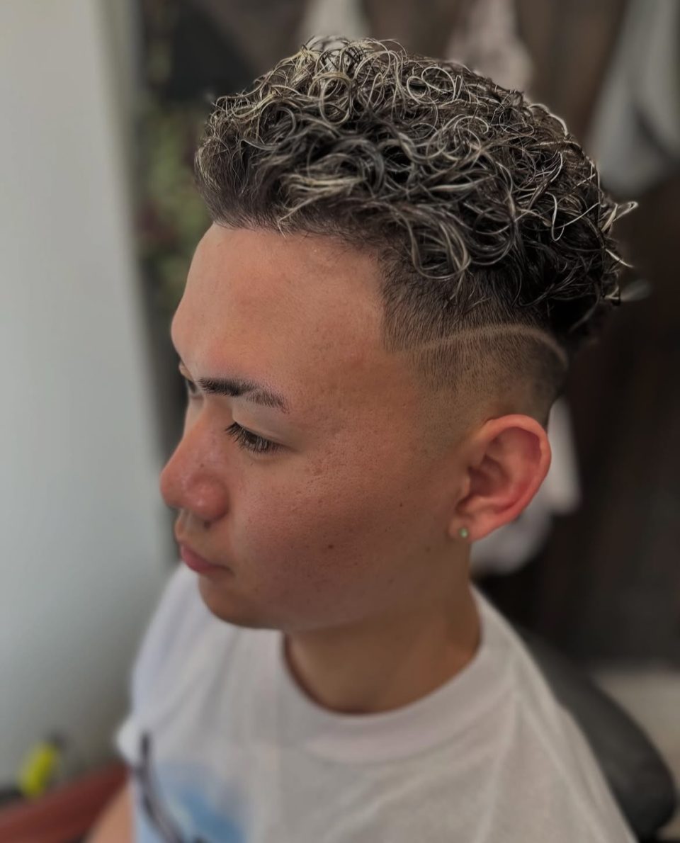 フェード×極道パーマ×ライン×メッシュ＝カッコいい🔥